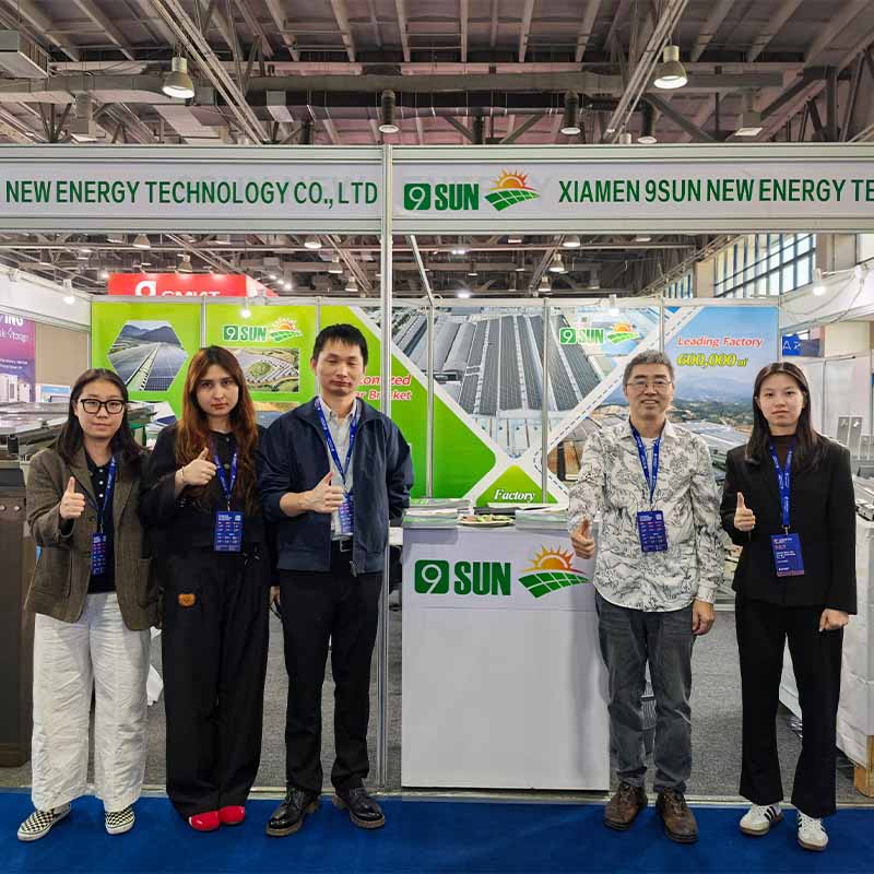 Resumo da UzEnergy Expo 2026: Garagens solares, instalação em telhados e no solo e carregamento de veículos elétricos em Tashkent